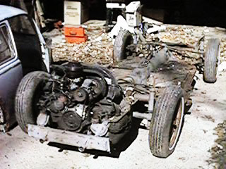 Body-And-Pan-In-Driveway-2.JPG (47273 bytes)
